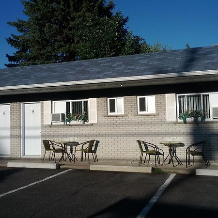 Motel Montgolfiere Jp Saint-Jean-sur-Richelieu Luaran gambar