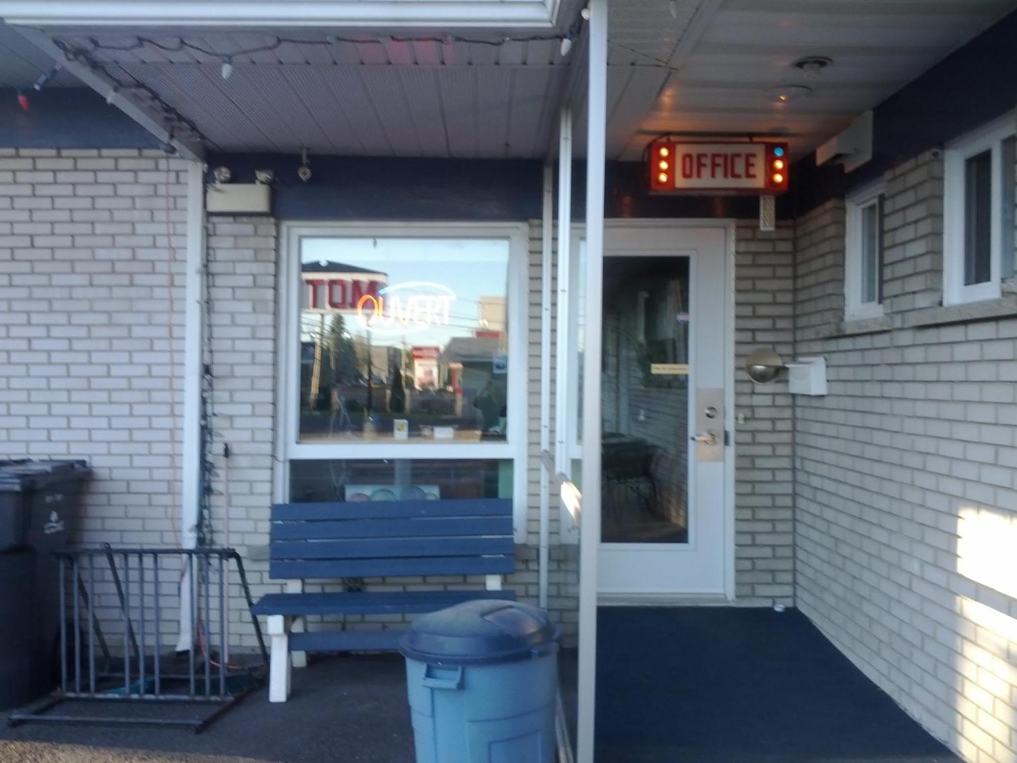 Motel Montgolfiere Jp Saint-Jean-sur-Richelieu Luaran gambar